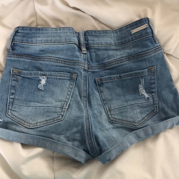 2/$30🤩 Pacsun Kendall and Kylie Jean shorts - Picture 2 of 3